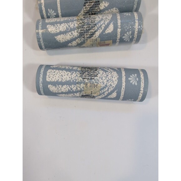 Beach Nautical Coastal Seashell Wallpaper Border Blue Gray White 15' L x 5 1/8"W - Picture 2 of 7